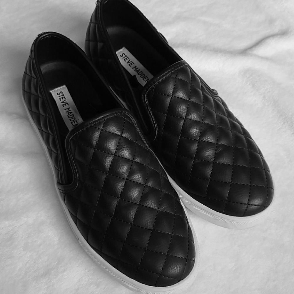 Steve Madden Leather Slip-ons size 8.5